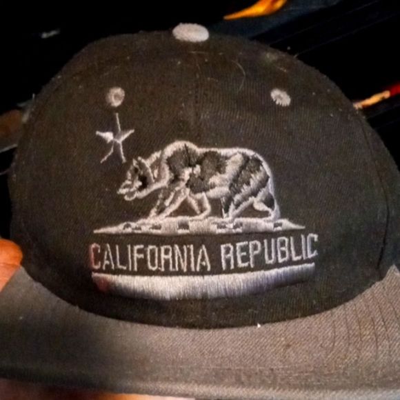 California hat - Picture 1 of 4